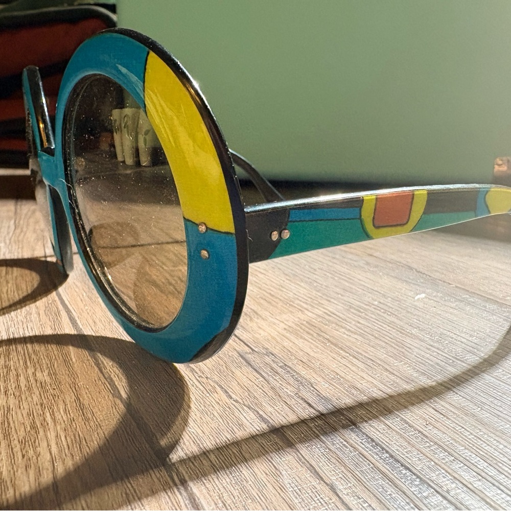 Emilio Pucci 60s Groovy Sunglasses - Picture 2 of 6